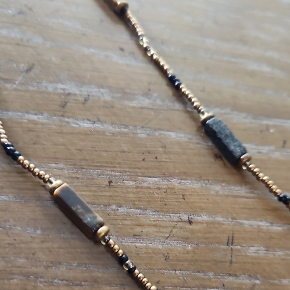 Gold Tone and Black Beaded Necklace - Picture 5 of 6
